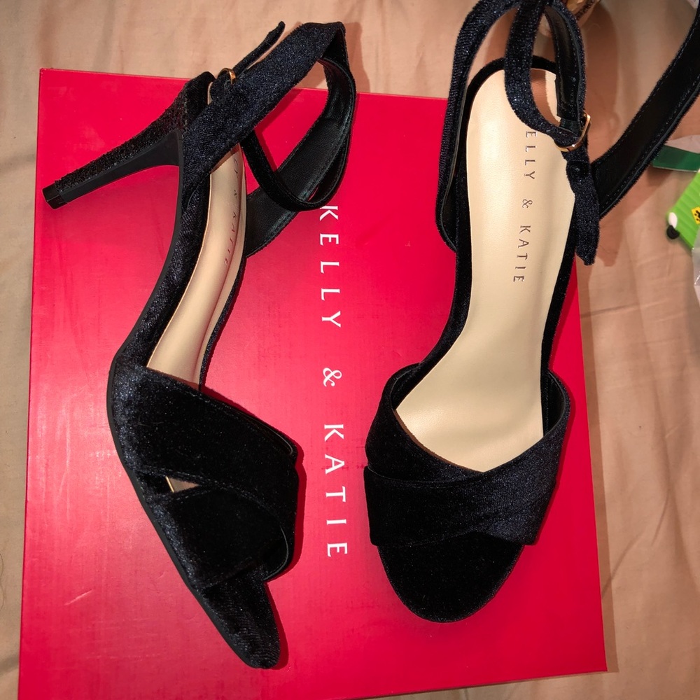 Kelly & Katie heel